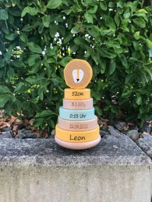 Elefantasie Stapelturm Holz Löwe Mit Namen Graviert 3 Elefantasie Stapelturm Holz Löwe Mit Namen Graviert – Bild 3